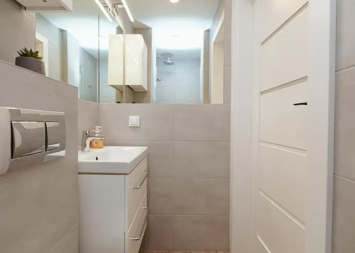 Bagno 7 - Piękny Widok Na Pałac Kultury - Wifi - Smarttv 45cali - Better * Warszawa